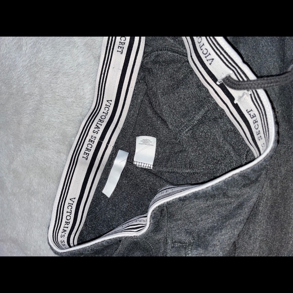Victoria secret sweats - Picture 4 of 4